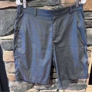 Men's‎ Gray Nike golf shorts.